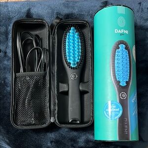 NEW DAFNI Go Hair Straightening Brush - Black and Blue